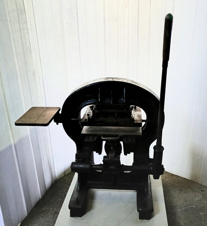 竹屋機械工業　手動 ダルマプレス機 takeyakikaikogyo1-420x360press-7001