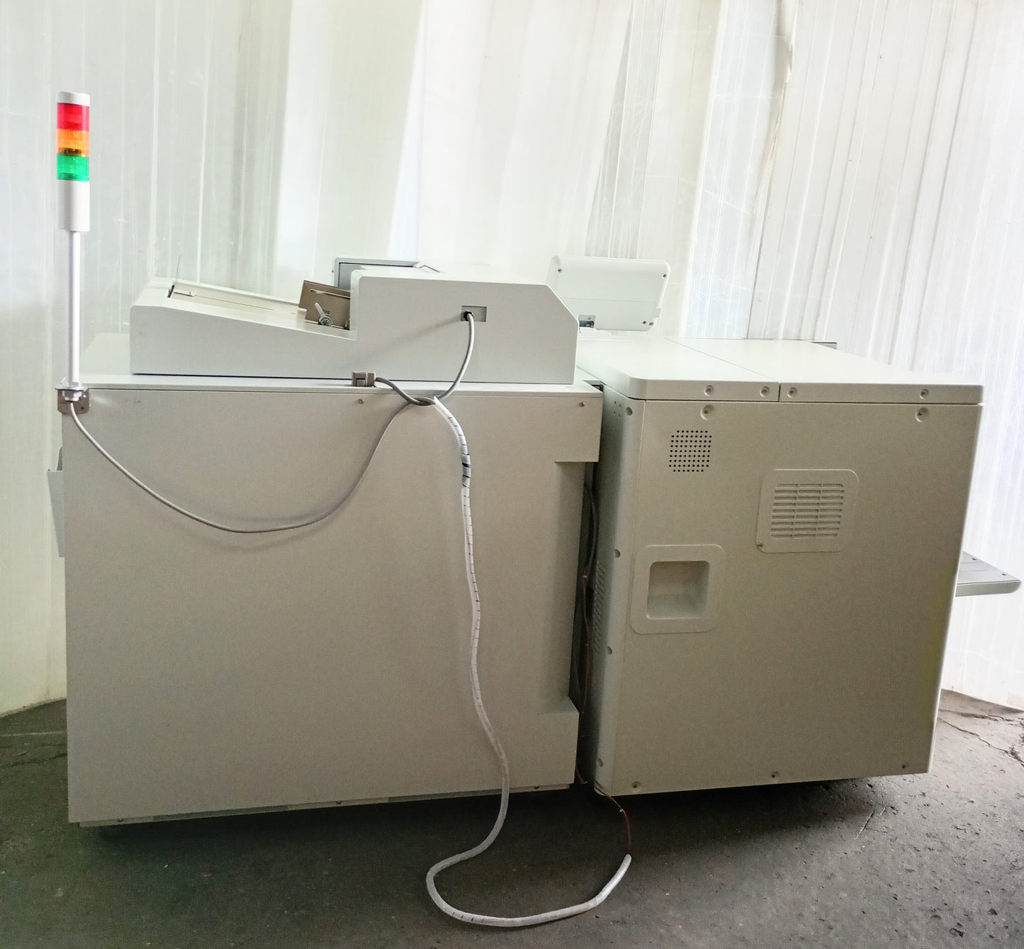 リソー オルフィス ORPHIS GD9630 オンデマンド印刷機＋くるみ製本フィニッシャーII付 riso1-gd9630ii-7001