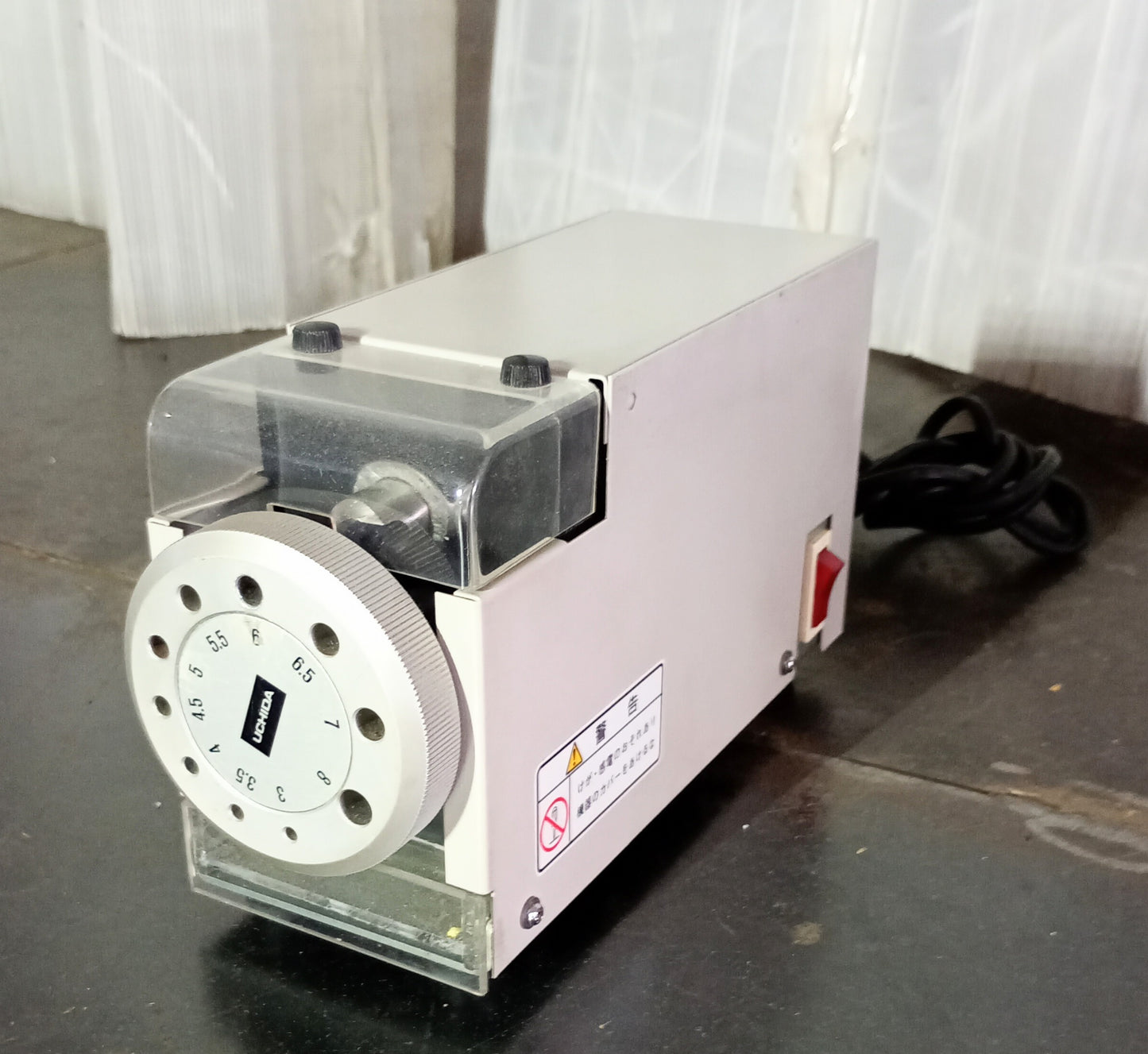ウチダ 電動式　中空ドリル研磨器セット uchidatechno1-drillsharpener-0023