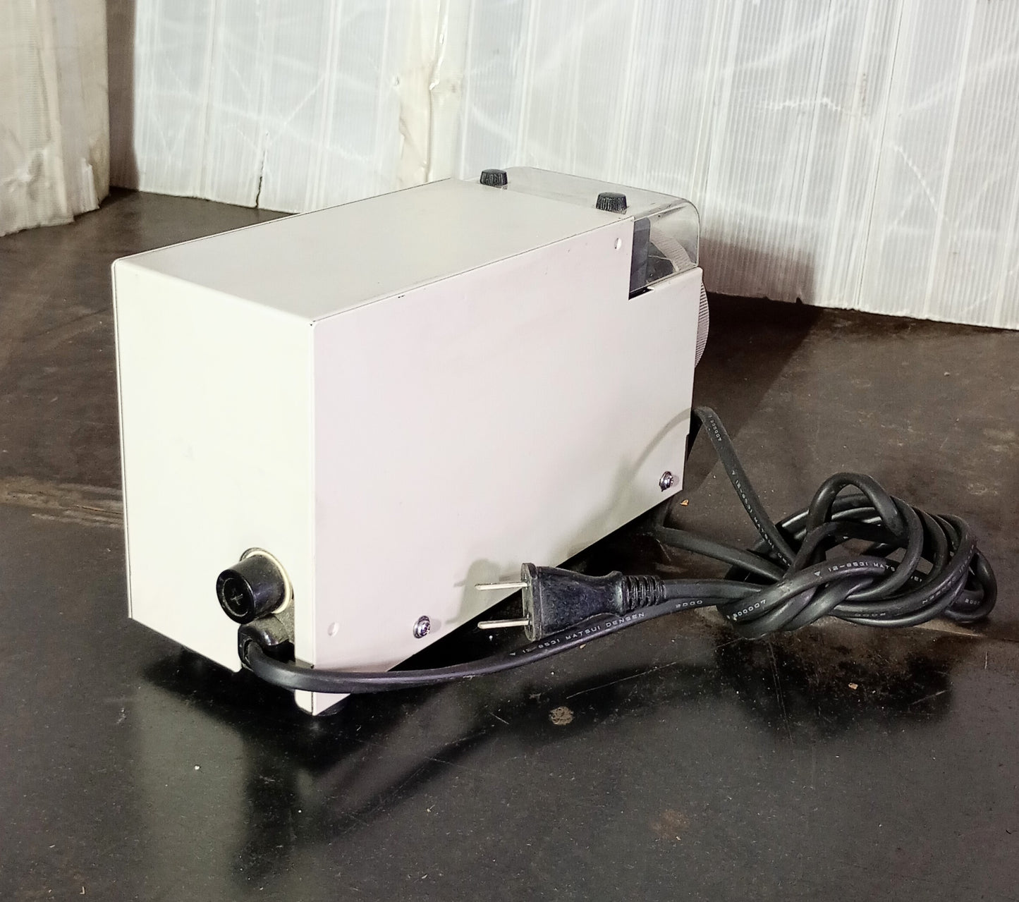 ウチダ 電動式　中空ドリル研磨器セット uchidatechno1-drillsharpener-0023