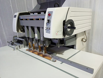 ウチダ LA-4 ペーパードリル・4穴穿孔機 uchidatechno1-la44-9001