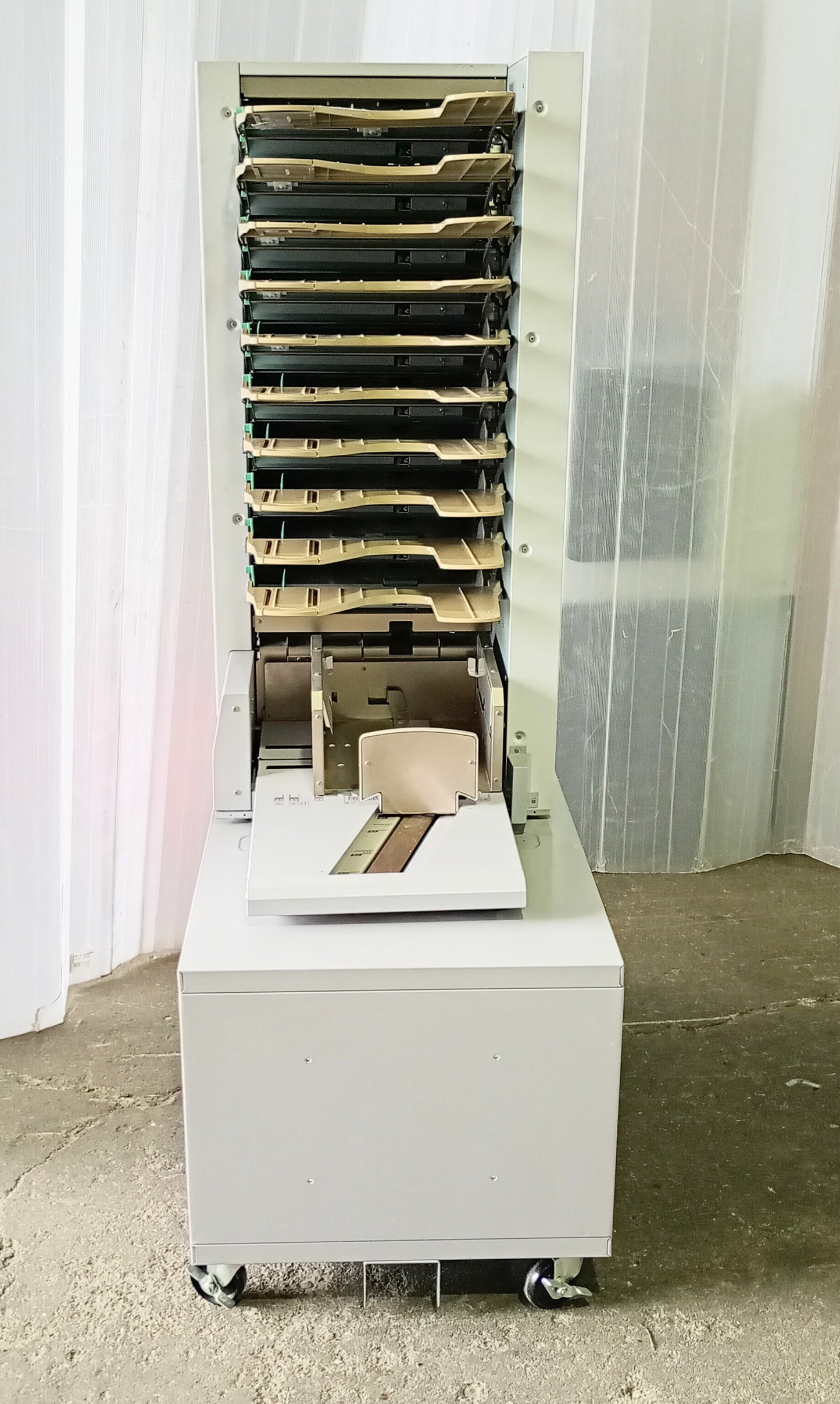リソー TC5100 コロ式卓上丁合機　合紙＆分割付き riso1-tc5100-0042