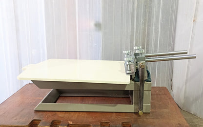 卓上・手動・単色シルクスクリーン印刷機 1stationscreenpress-9019