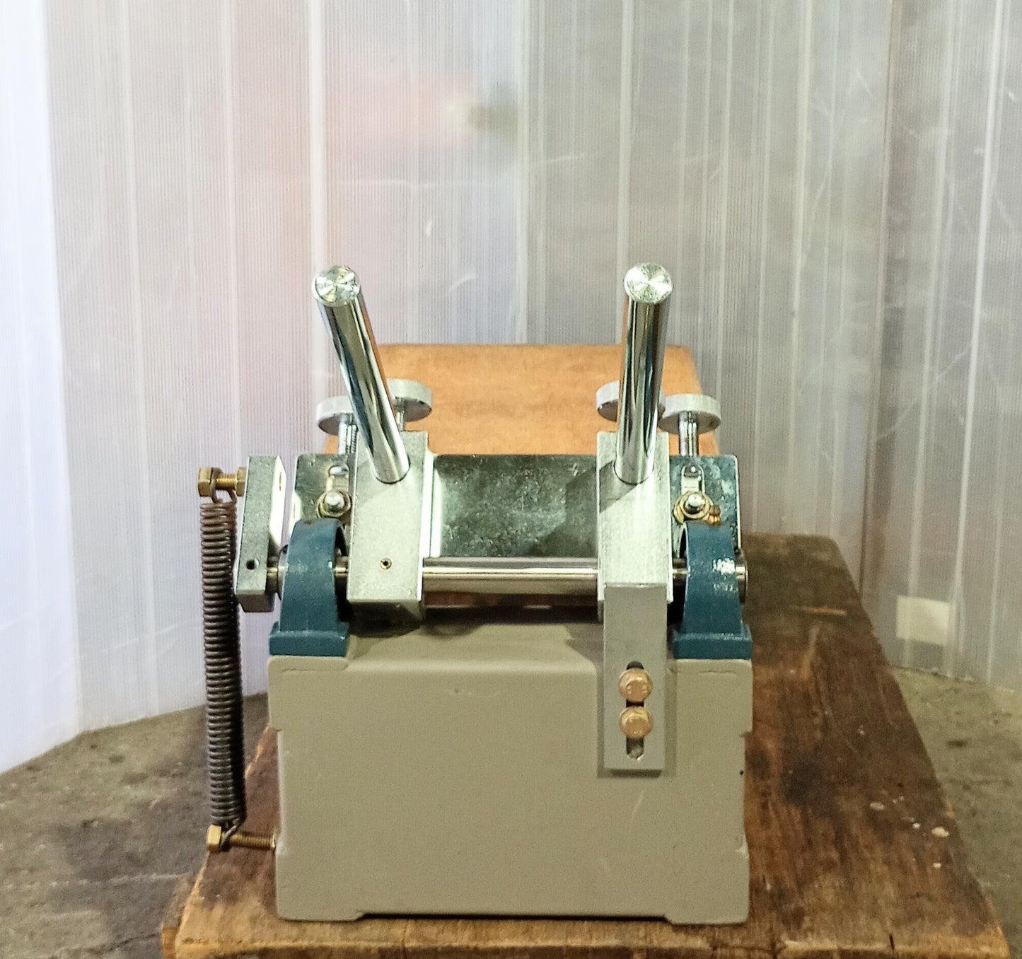 卓上・手動・単色シルクスクリーン印刷機 1stationscreenpress-9013