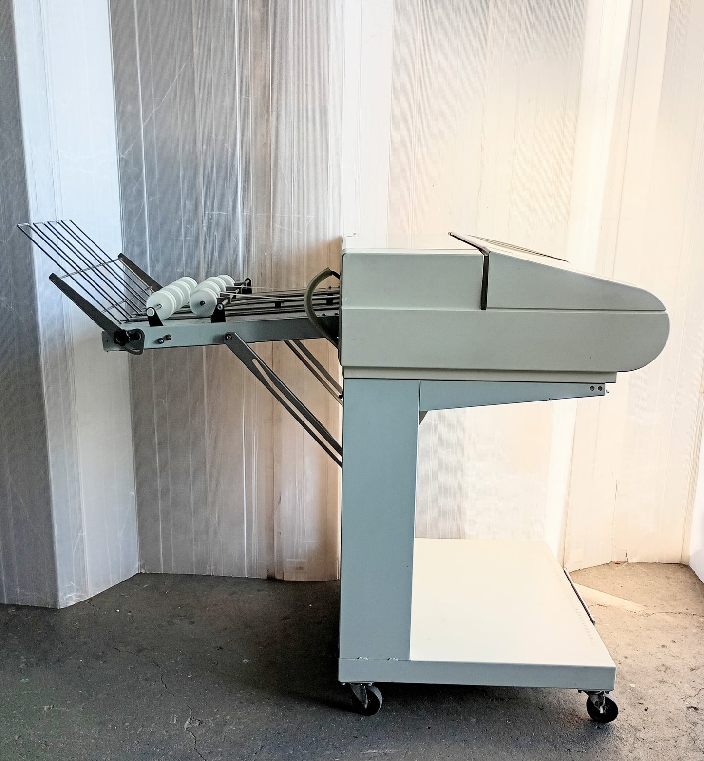 デュプロ製 V-747 連続フォームバースター duplo1-v747-3001