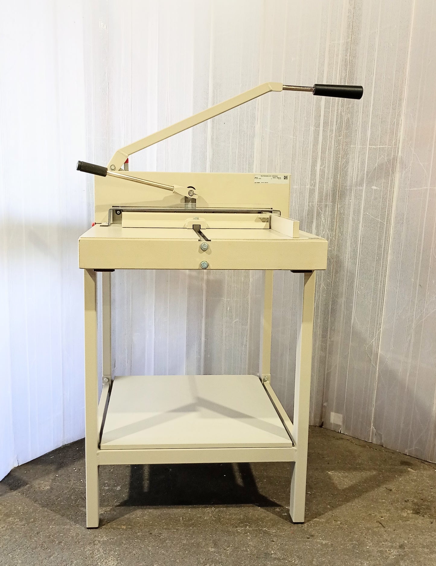 マイツ MC-4205 Ａ３対応 卓上手動断裁機 maitz1-mc4205-1001