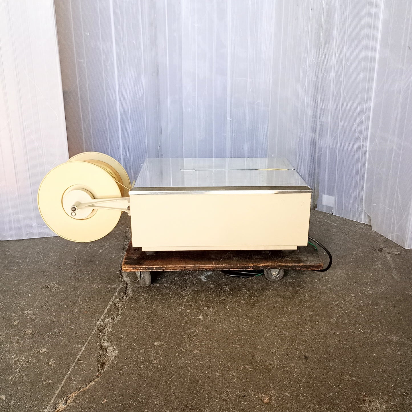 昌弘機工　スポット ティピーパック FT　卓上小型半自動結束機 syokokiko1-spotft-4014