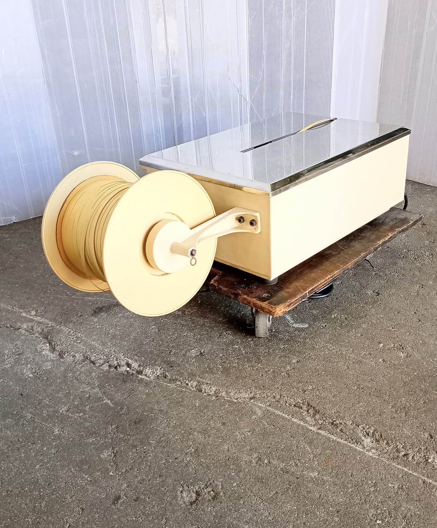 昌弘機工　スポット ティピーパック FT　卓上小型半自動結束機 syokokiko1-spotft-4014