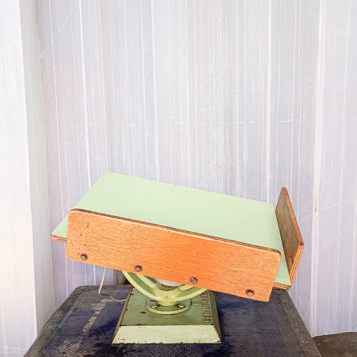 小型 ジョガー (紙揃え機 突き揃え機) jogger490x650-9001