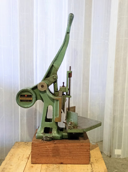 曽我機械　卓上角丸機械 sogakikai-roundcornercutter-8167