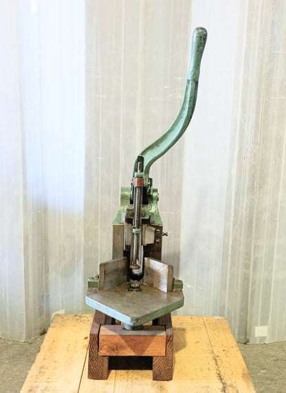 曽我機械　卓上角丸機械 sogakikai-roundcornercutter-8167