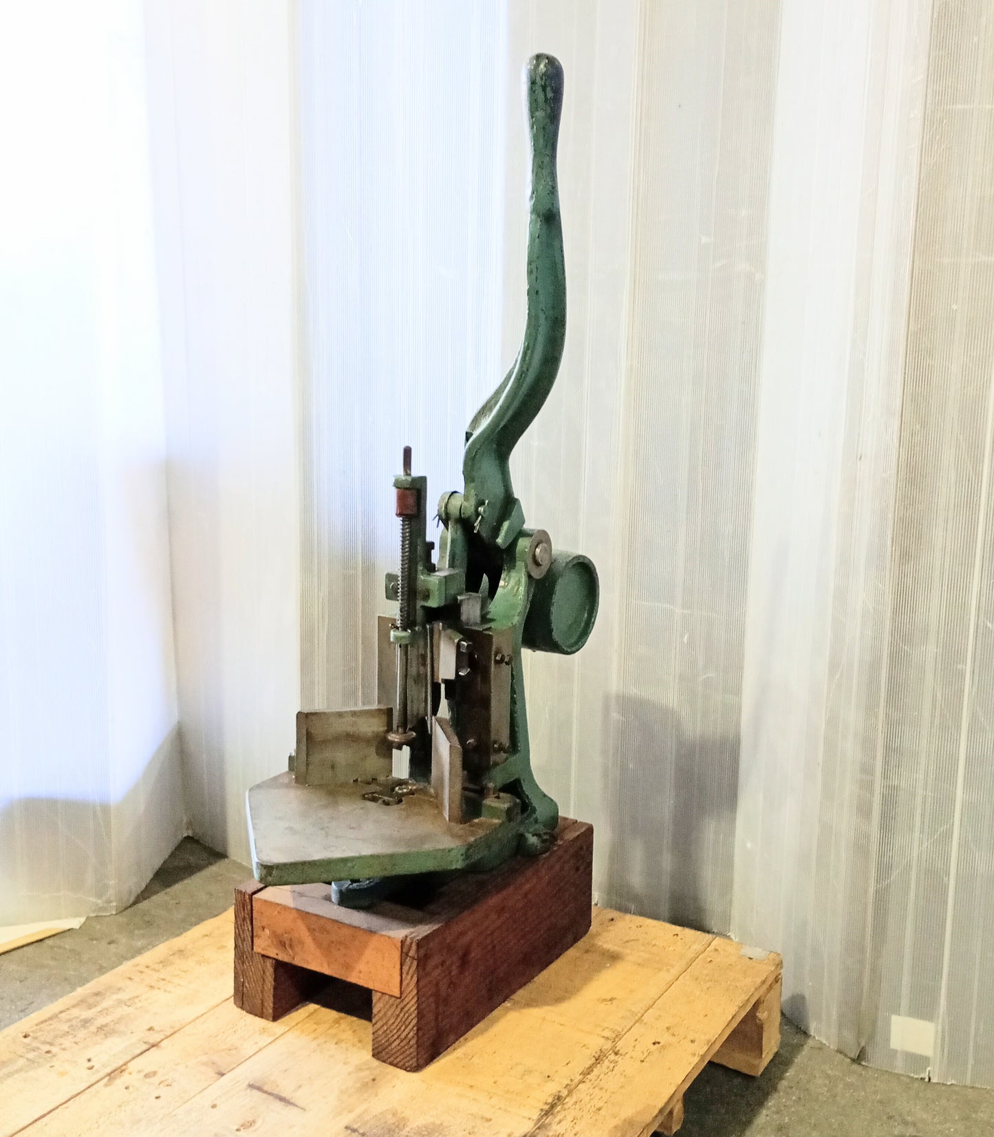 曽我機械　卓上角丸機械 sogakikai-roundcornercutter-8167