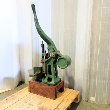 曽我機械　卓上角丸機械 sogakikai-roundcornercutter-8167