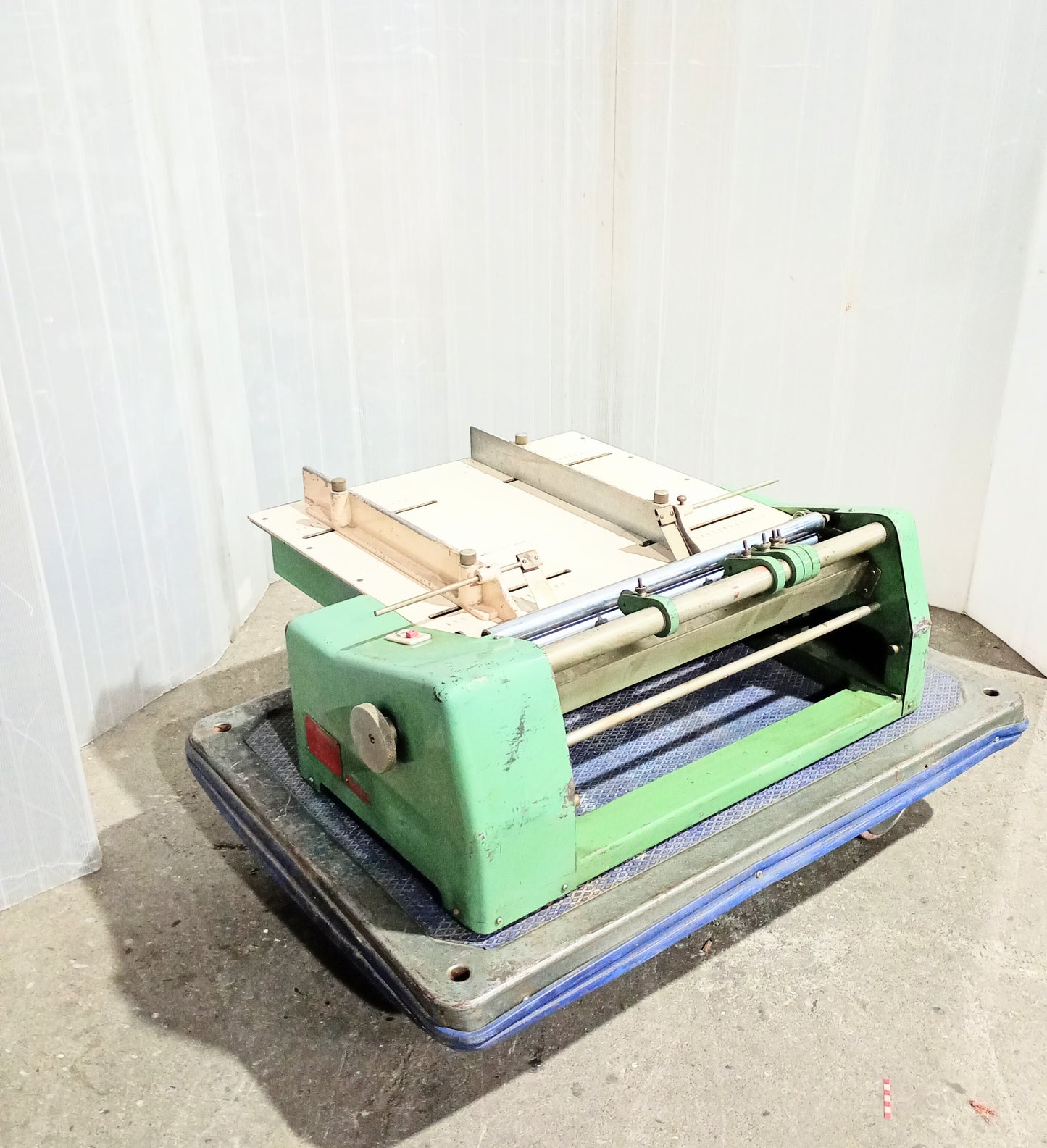 国友鉄工所　MK2　卓上ミシン目＆スジ付け機 kunitomotekko-mk2creaserandperforator-3002