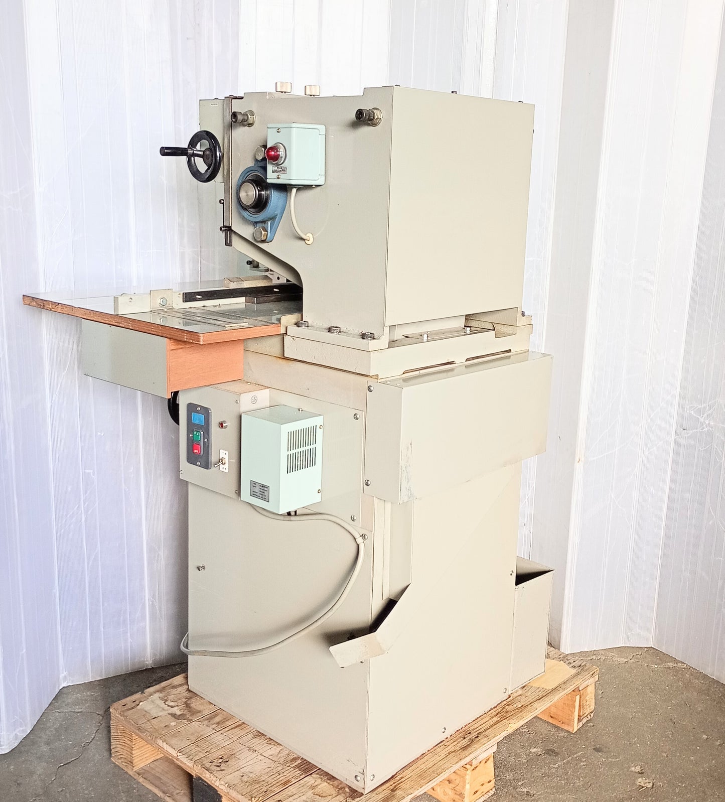 ウチダ 2穴穿孔機 uchidatechno1-2head-8151