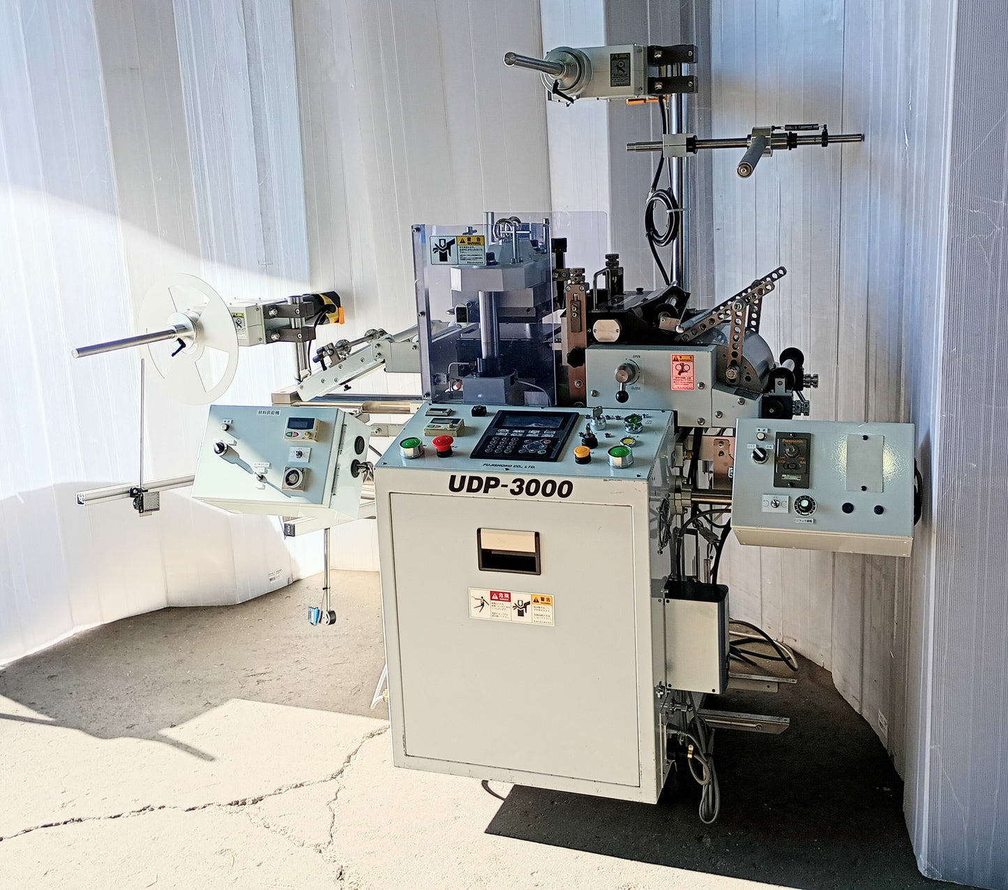 富士商工マシナリー 　UDP-3000　フィルム打ち抜き連続プレス　fujishokomachinery-udp3000-8001