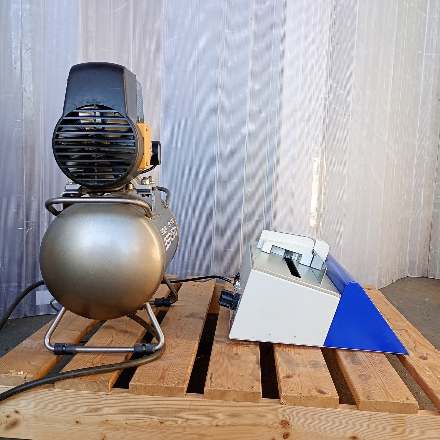 ダイオーエンジニアリング　CM4400　 計数機・エア式非接触 daioengineering1-cm4400-7015