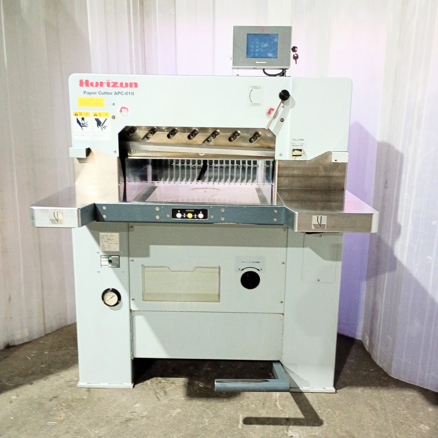 ホリゾン APC-61Ⅱ 油圧断裁機 horizon1-apc61ii-6001