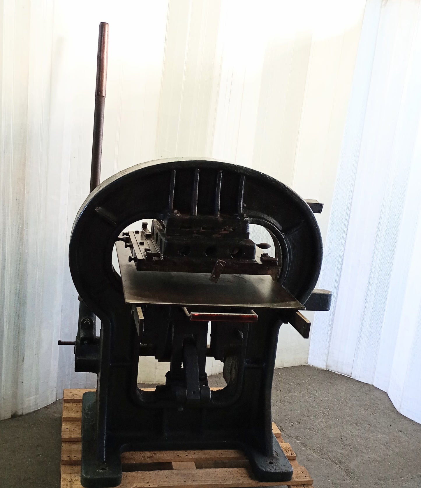 若宮鉄工所 DARUMA ダルマプレス機 平盤 ピナクル･トムソン･ビク抜き機 wakamiyatekkosyo1-daruma480430mm-8022