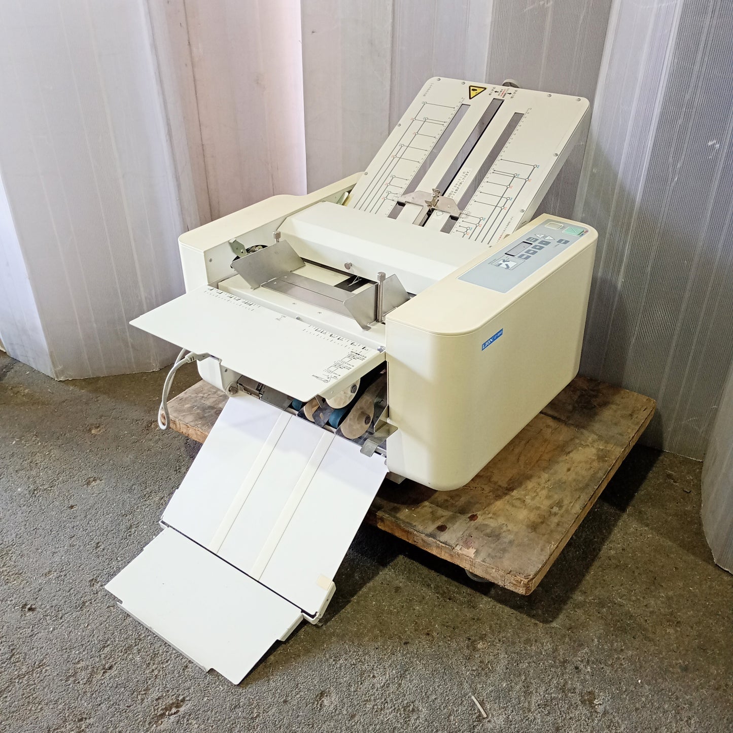 ライオン事務器 LF-S640 手動設定紙折機 lionjimuki1-lfs640-6001