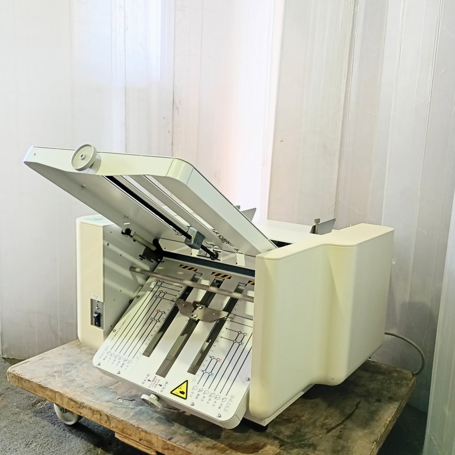 ライオン事務器 LF-S640 手動設定紙折機 lionjimuki1-lfs640-6001