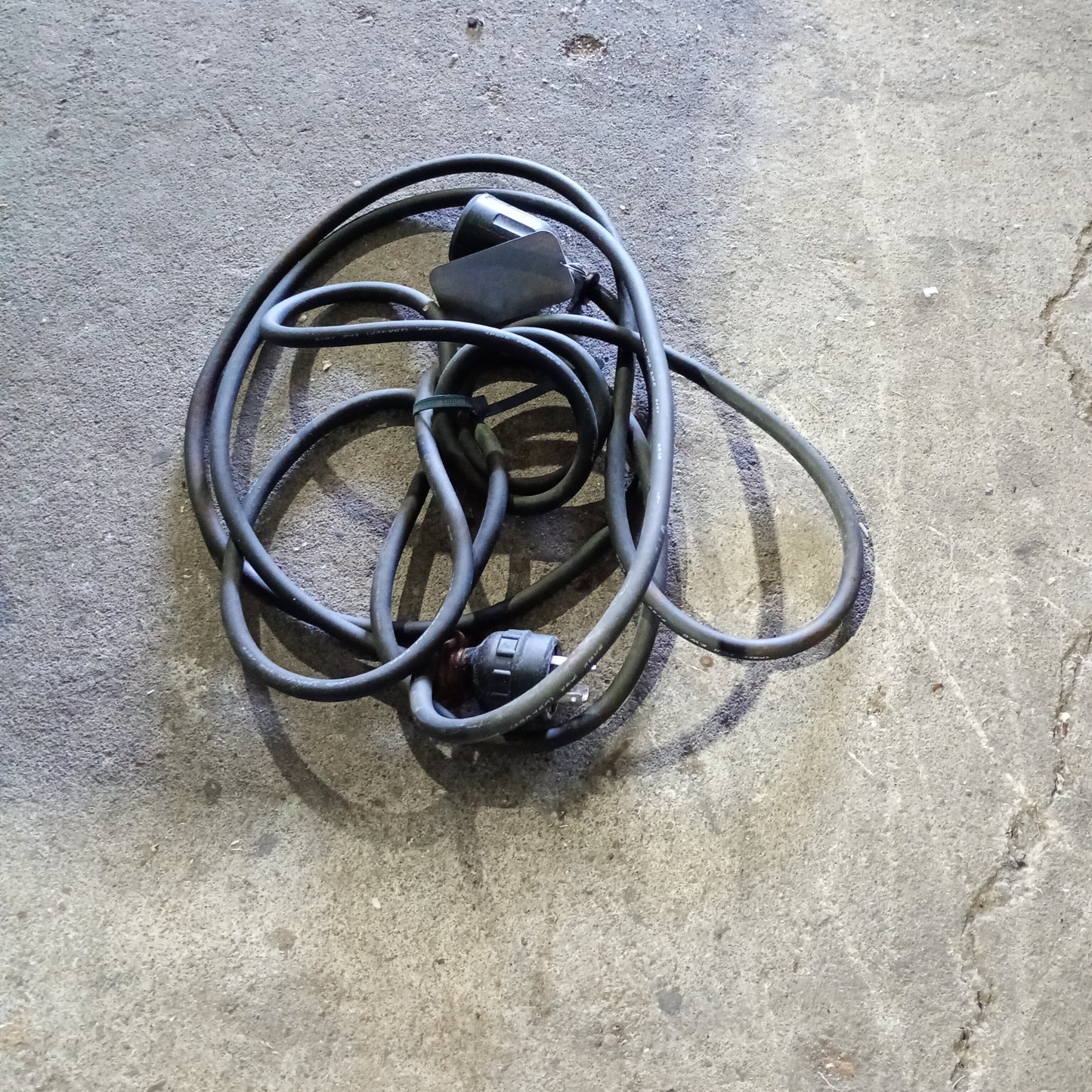 吉泉産業 YS-8040型 縦型人参・大根皮むき機 yoshiizumi-ys8040-0013