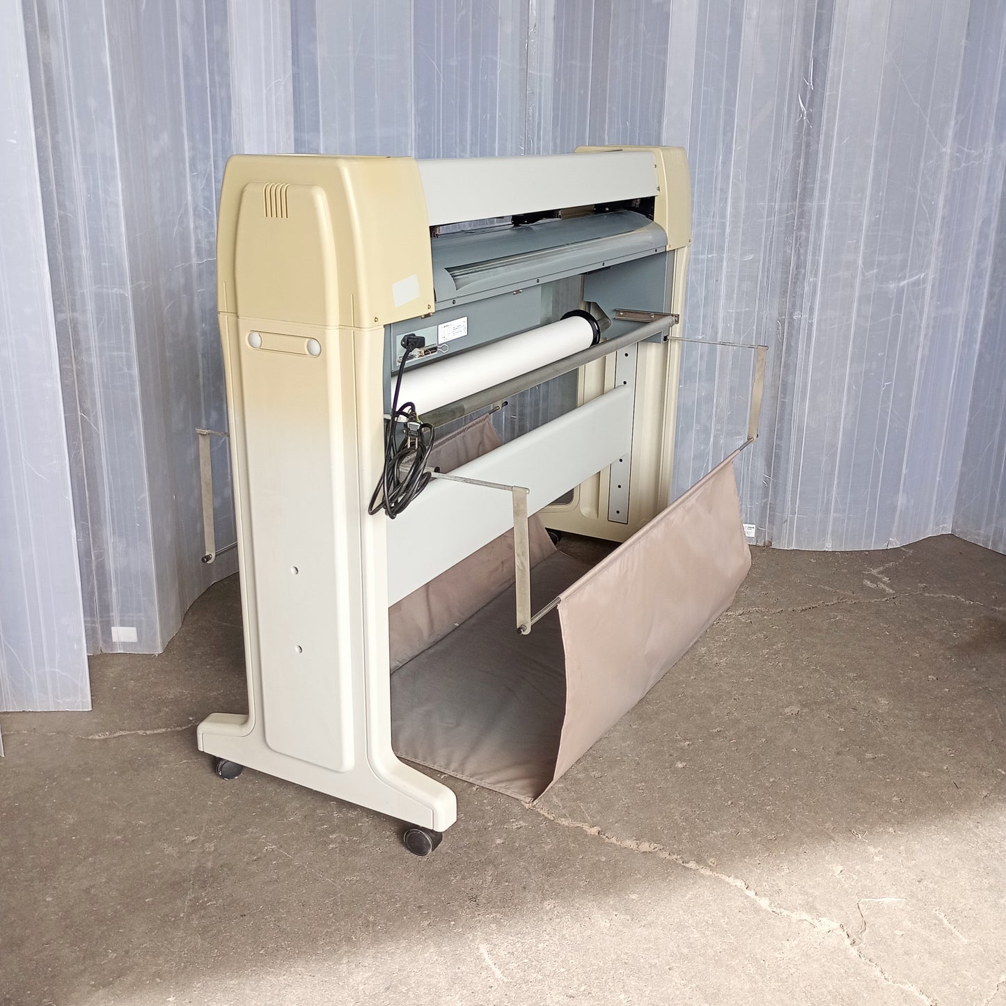 武藤工業 AC-800　アパレルカッティングプロッター mutoh1-mutohac800-4001