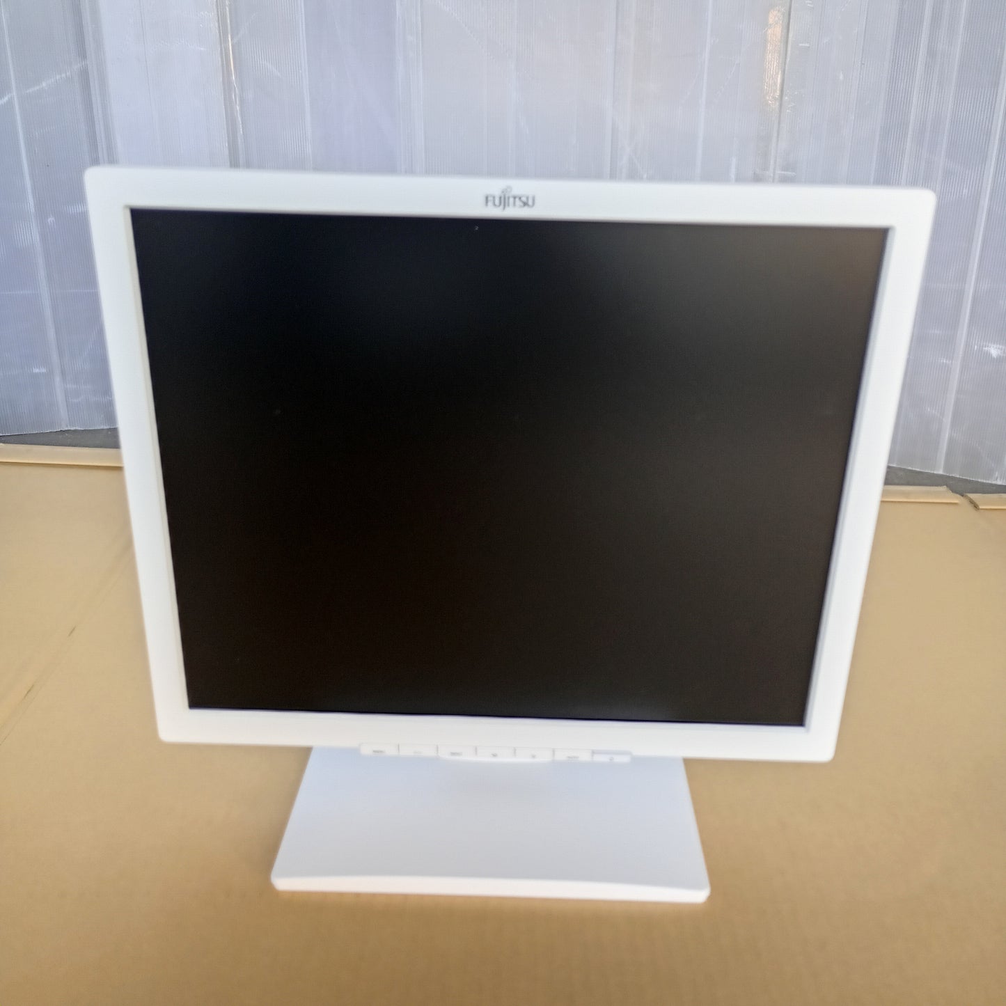 富士通 CELW11005 CELSIUS W5010 パソコン・ワークステーション 未使用品　fujitsu1-celw11005celsiusw5010pc-4001