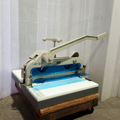 ウチダテクノ SC-30型 卓上断裁機 uchidatechno1-sc30-5001