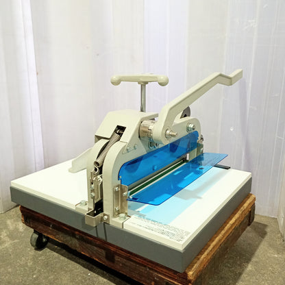 ウチダテクノ SC-30型 卓上断裁機 uchidatechno1-sc30-5001