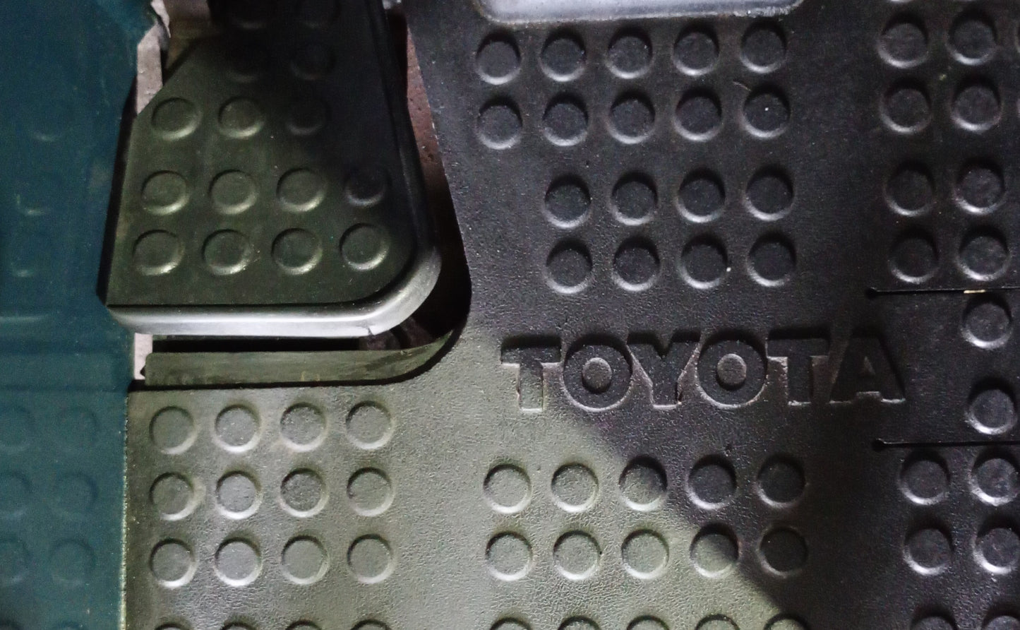 トヨタ ジェネオ・アール7FBRK10　バッテリーリーチフォークリフト toyota1-geneor7fbrk10-8013