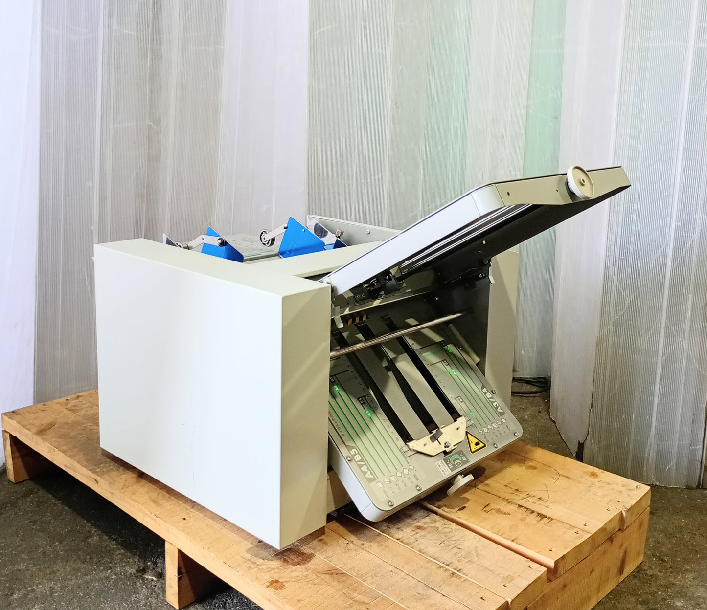マックス EPF-300　卓上折機 max1-epf300-1046