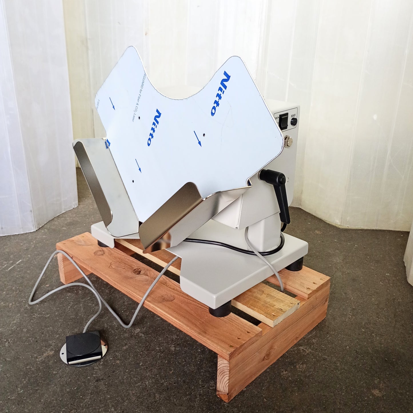 ユウコス J-P8 小型紙揃え機 ucos1-jp8-2002