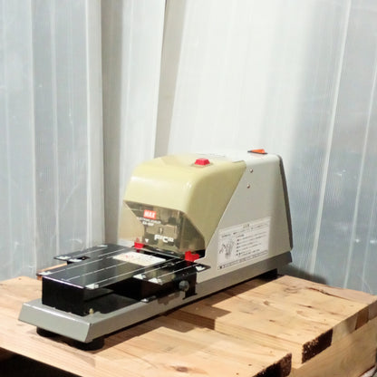 マックス 卓上大型電子ホッチキス EH-100F 平綴じ製本機 max1-eh100f-6020