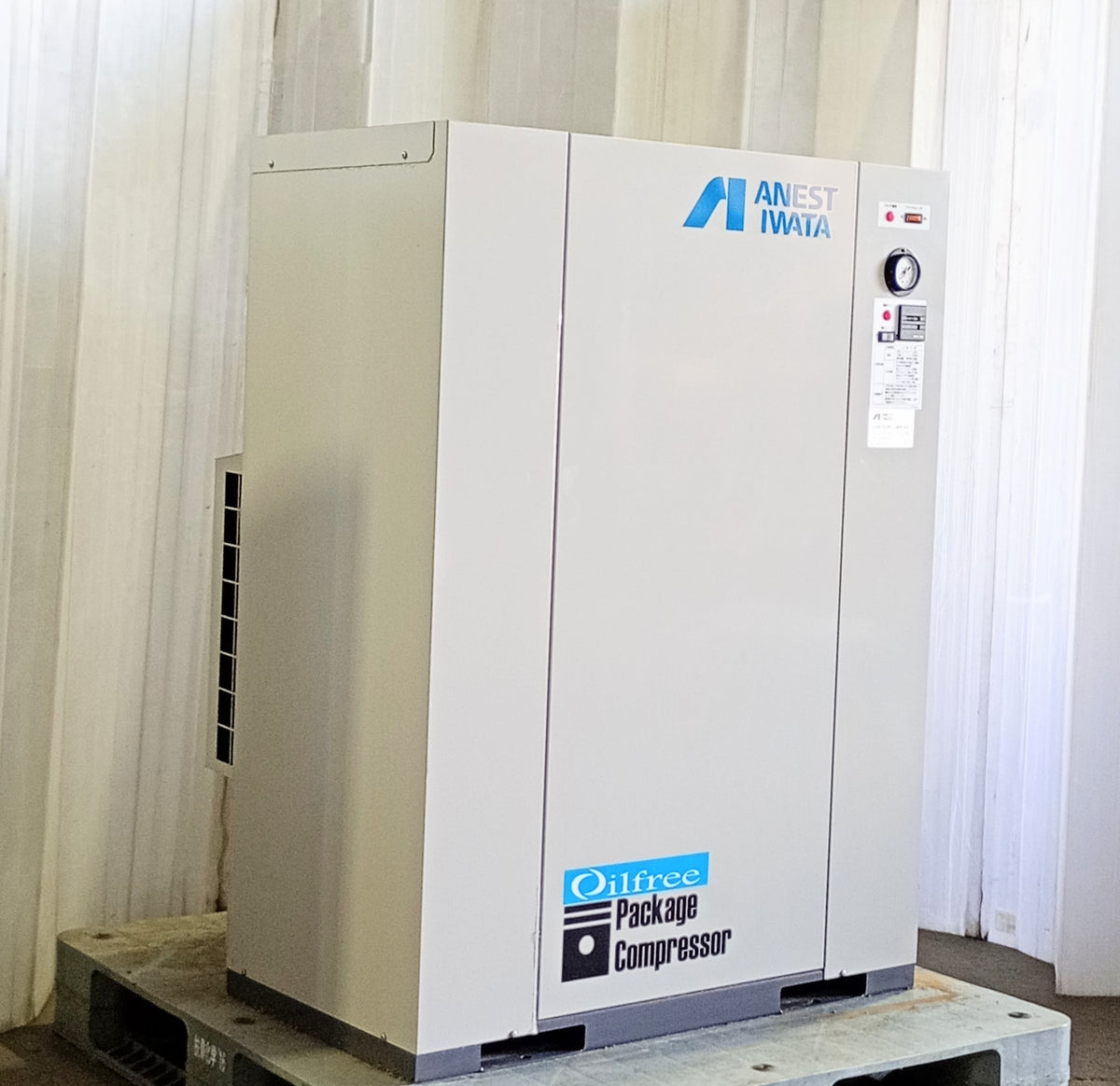 アネスト岩田 CFP37CF-8.5D オイルフリーレシプロコンプレッサー anestiwata1-cfp37cf85d-1025