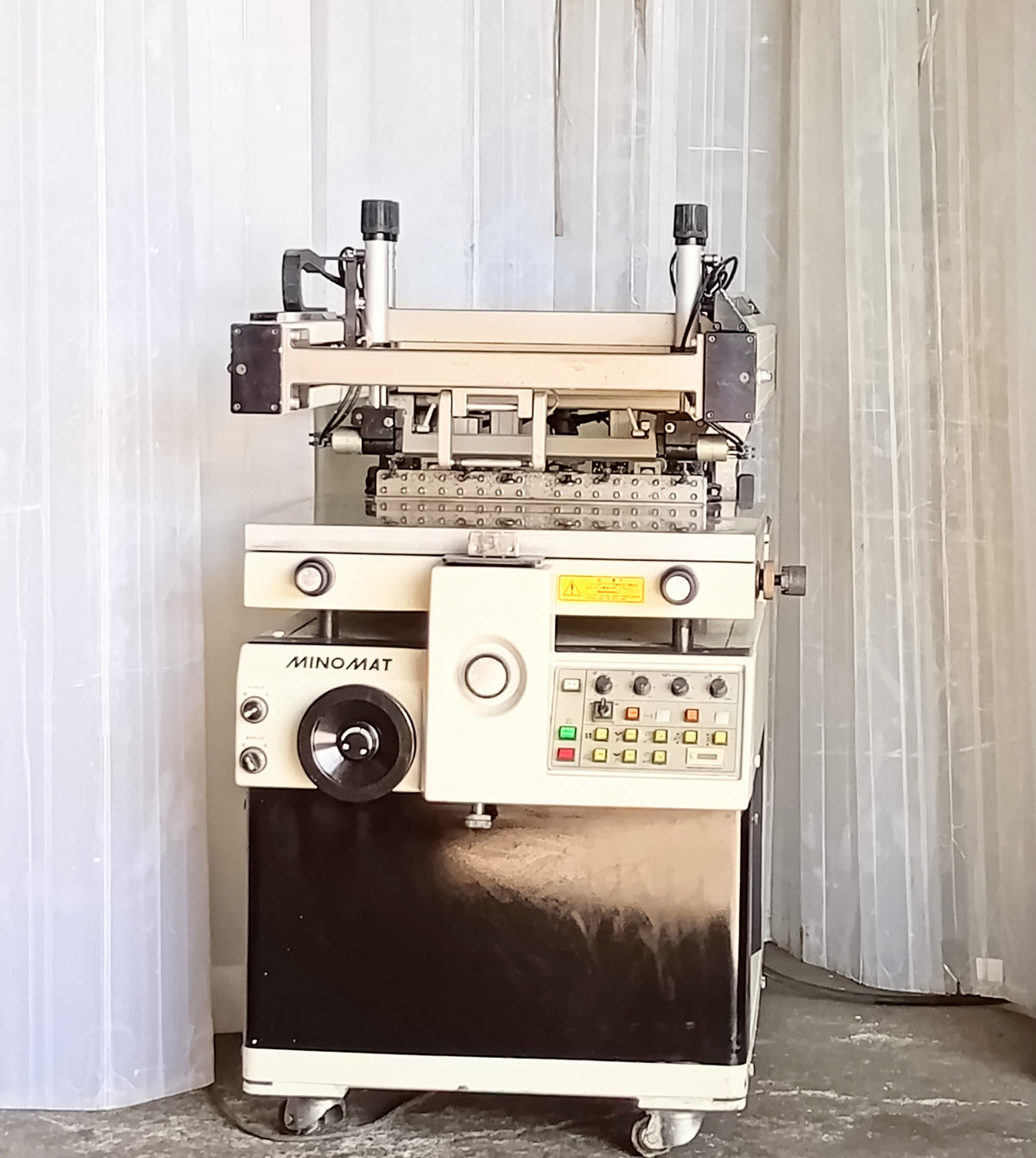 ミノ ミノマット MAT 5560 シルクスクリーン印刷機 mino1-mat5560-6018